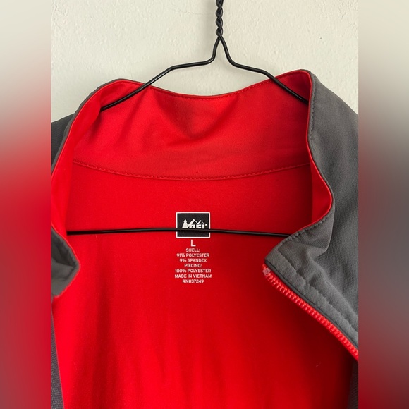 REI softshell jacket - Picture 2 of 3